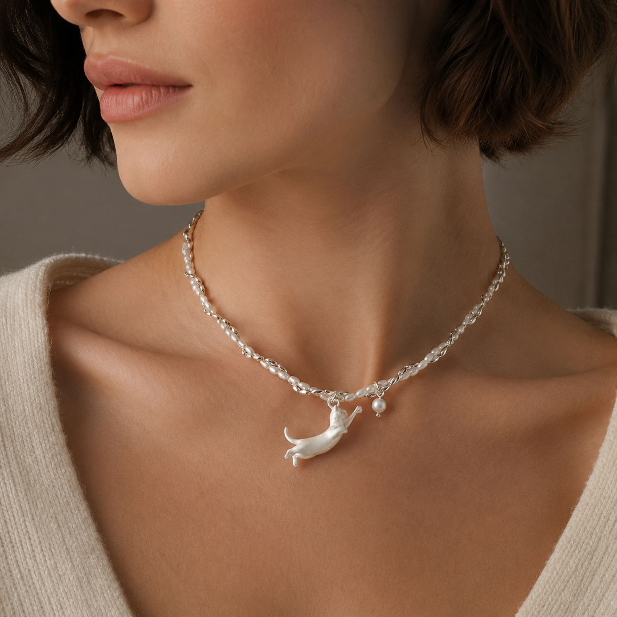 Silver Cat Pearl Necklace