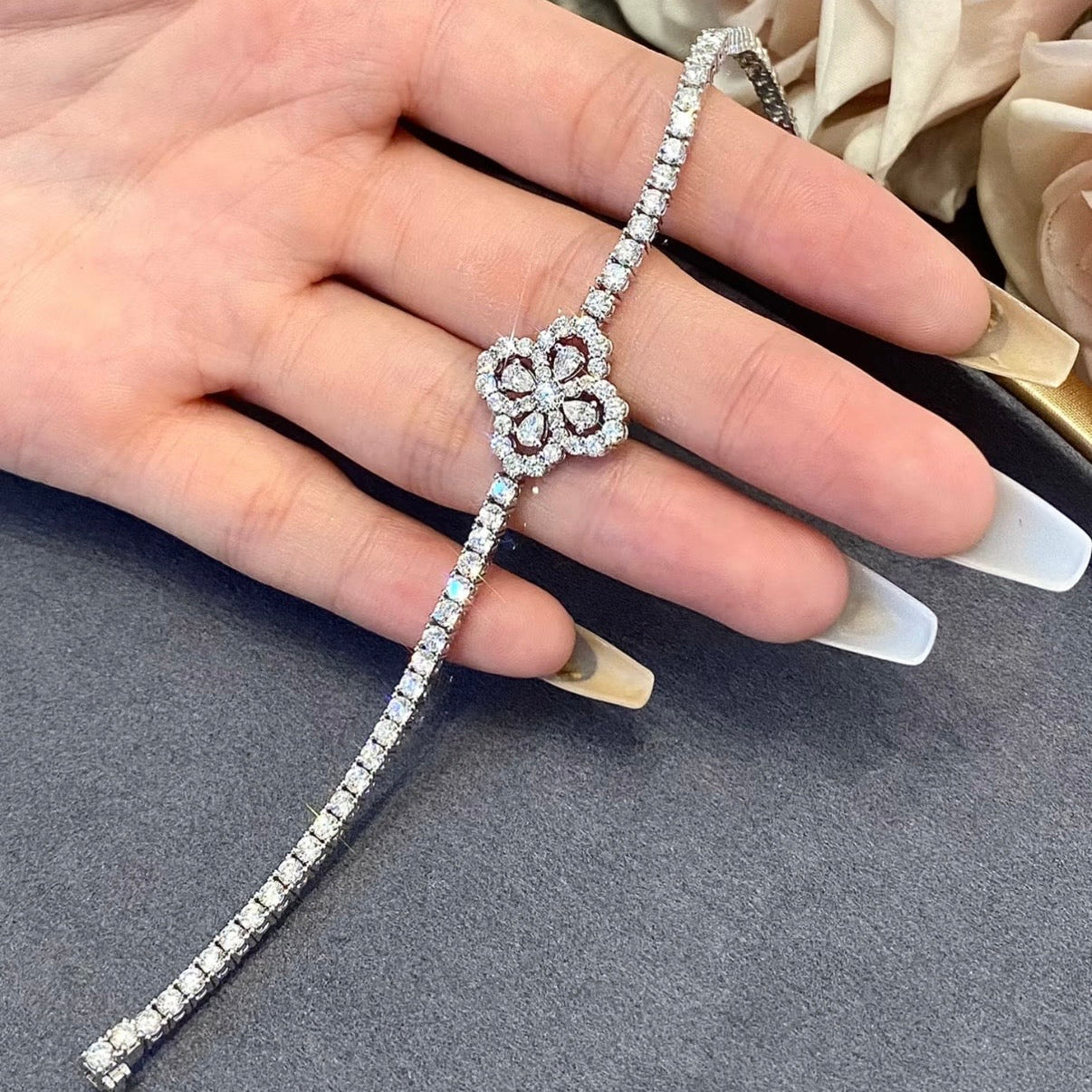 Loop Four Leaf Clover Tennis Bracelet