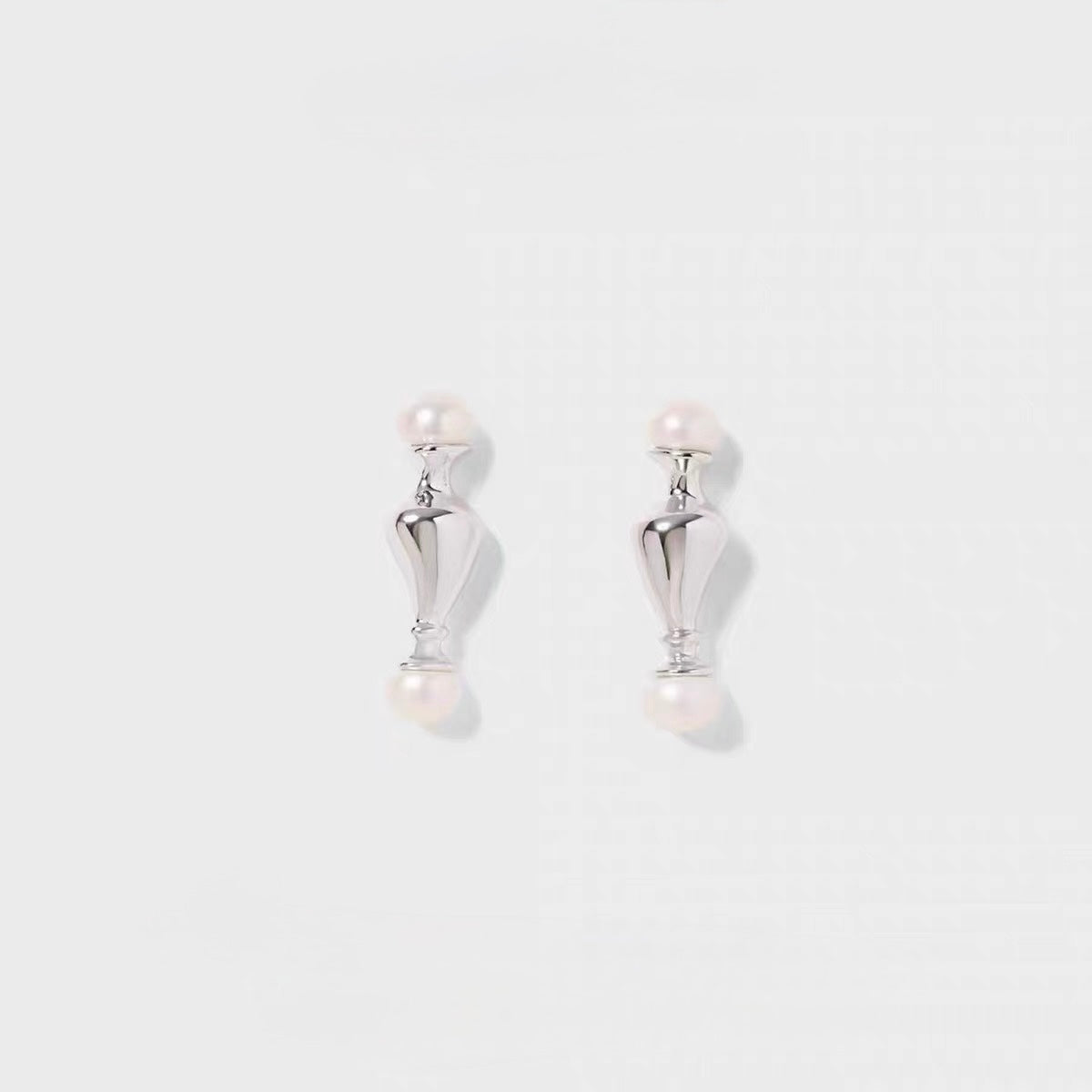 Pearl Vase Stud Earrings