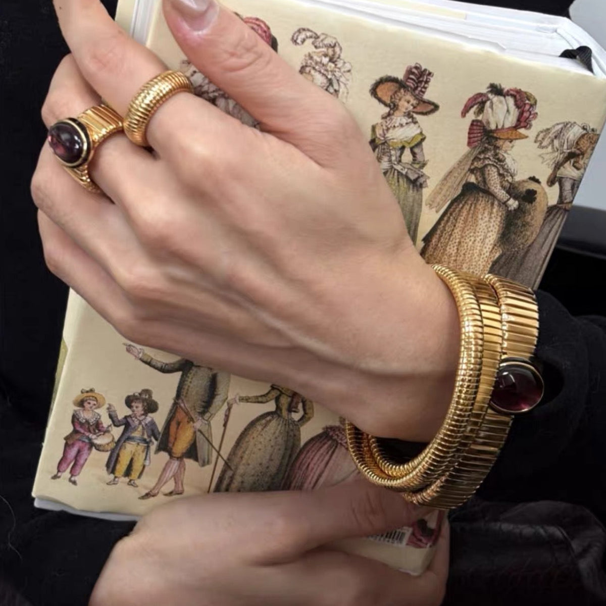 Golden Rhythm Stretch Bracelet