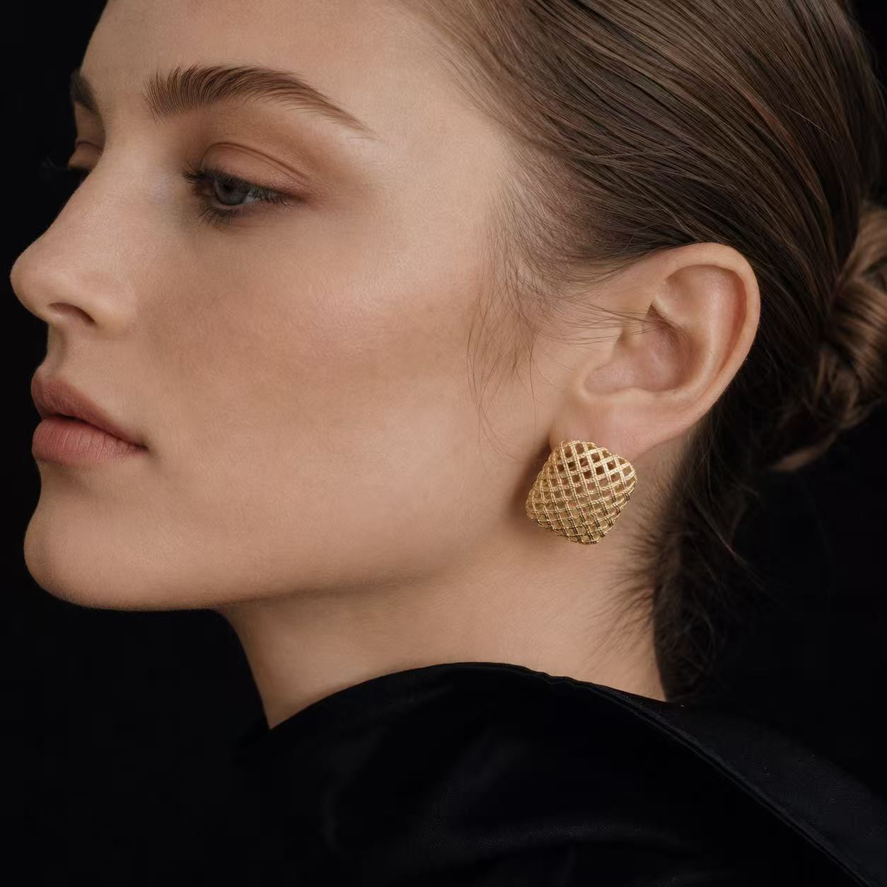 Sugar Cube Woven Stud Earrings